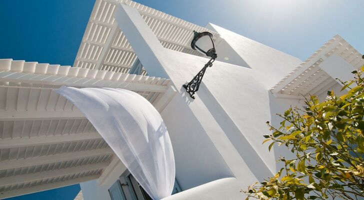 Miland Suites