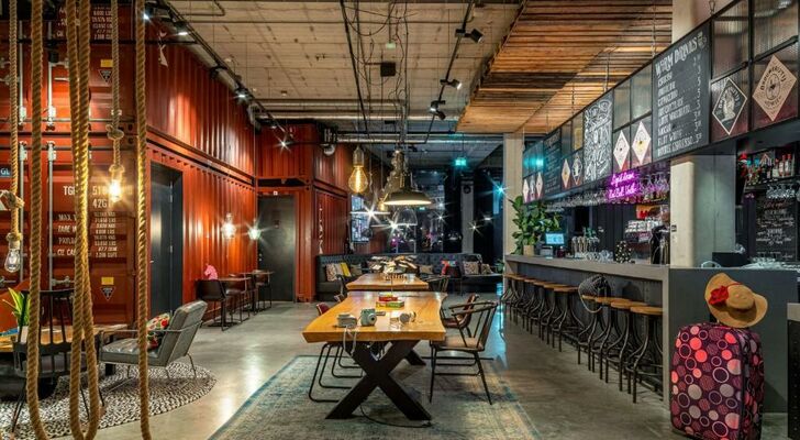 Moxy Amsterdam Houthavens