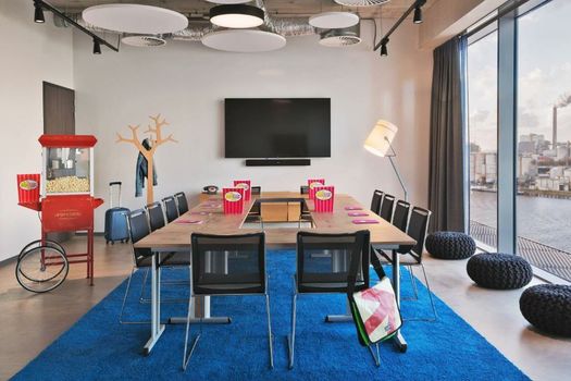 Moxy Amsterdam Houthavens