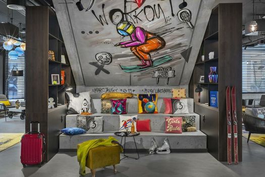 MOXY Lausanne City