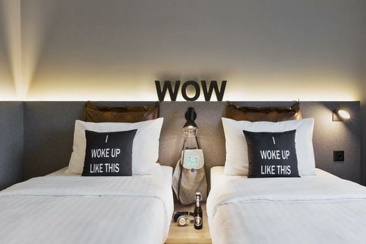 MOXY Lausanne City
