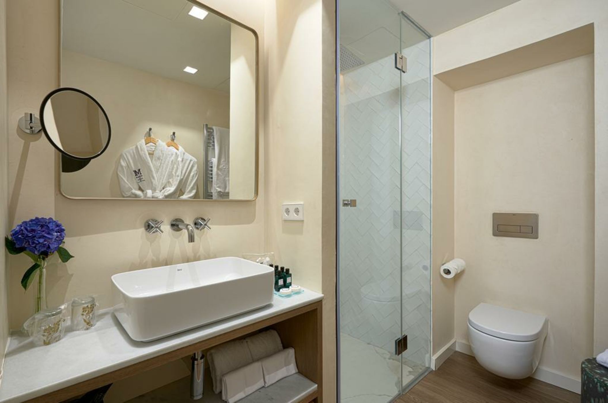 Suites Murillo Plaza Sta. Cruz