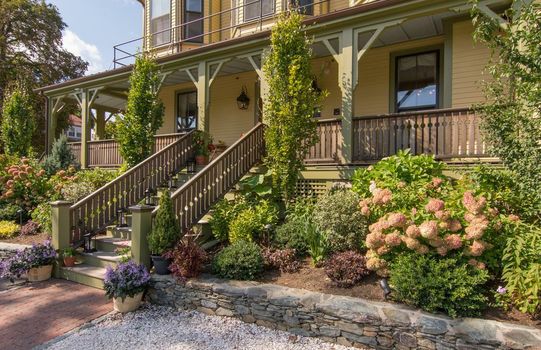 The Cliffside Inn