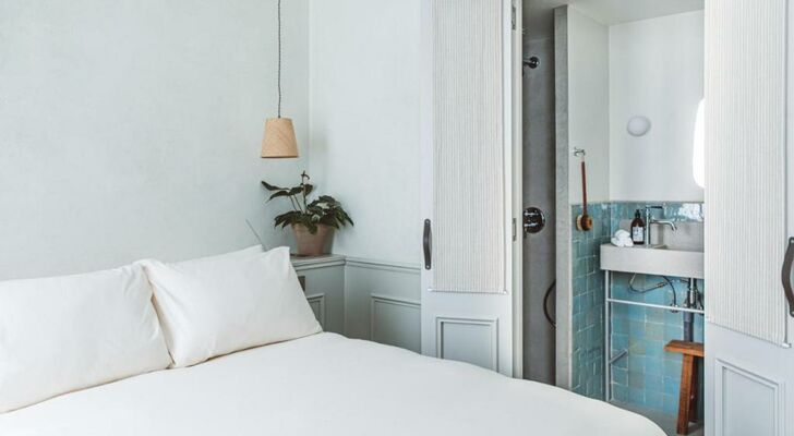 HOY Paris - Yoga Hotel