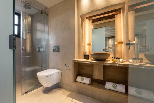 J&G Suites