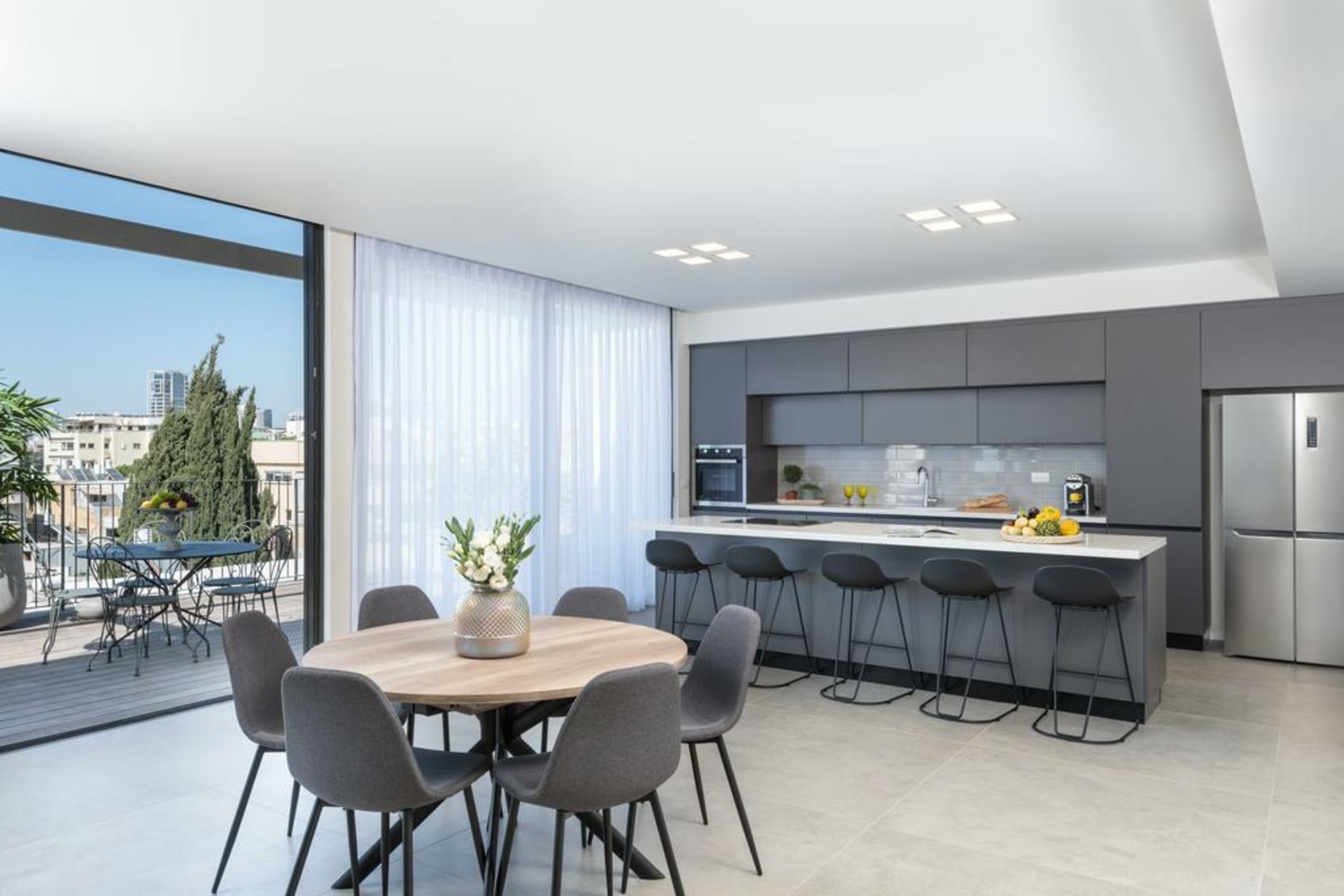 Shenkin Apartments by Master