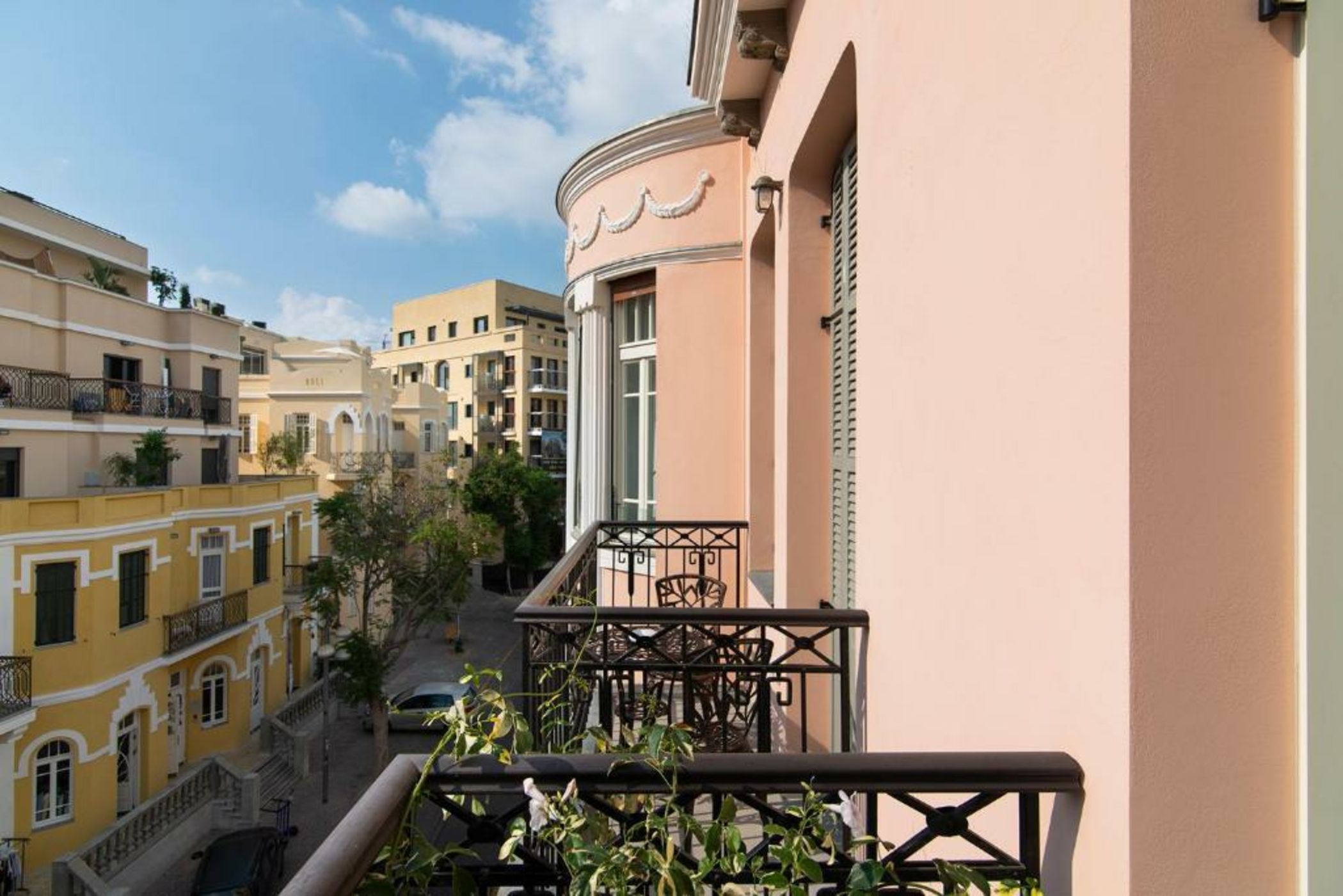 Mr. Carmel - By TLV2GO