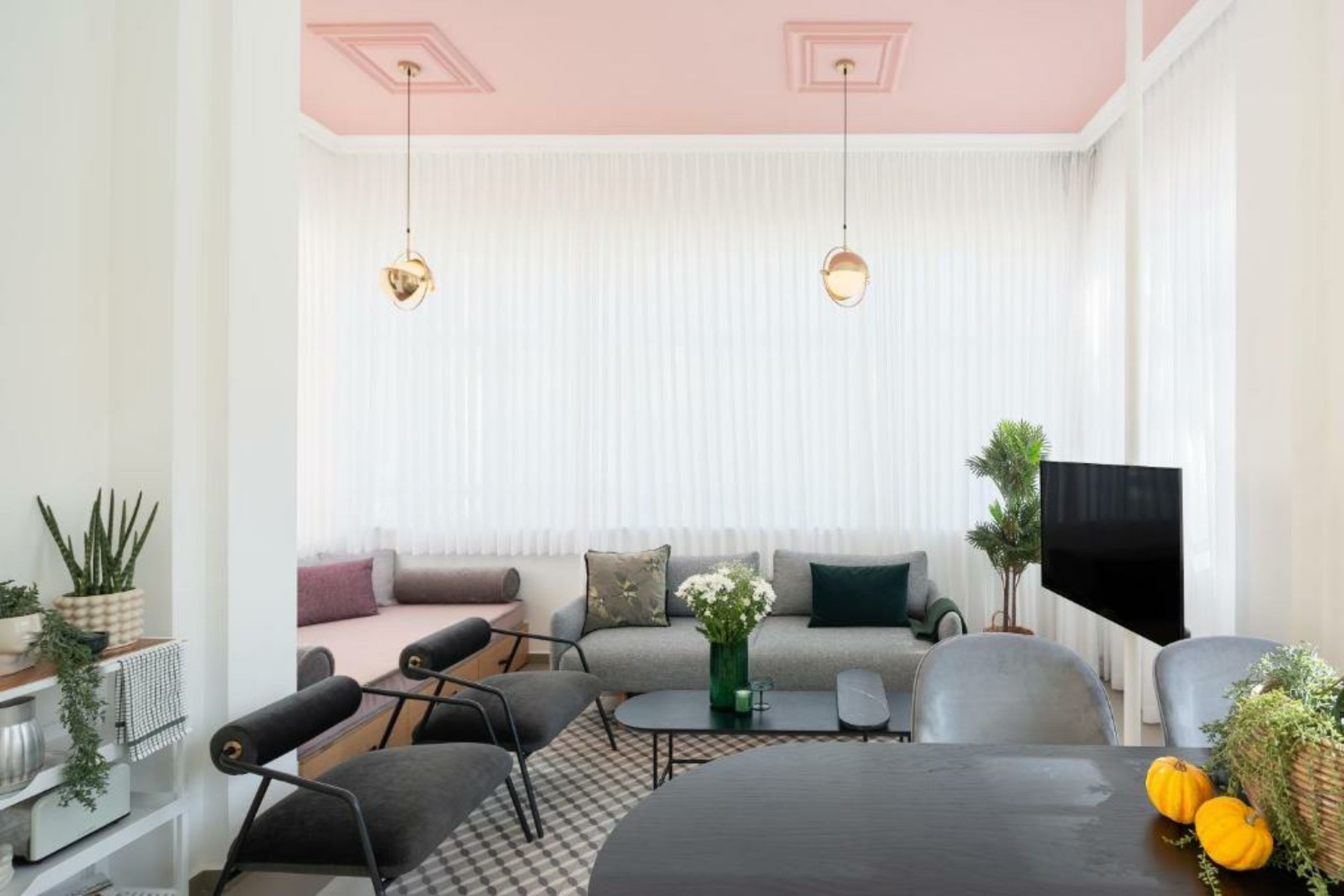 Mr. Carmel - By TLV2GO