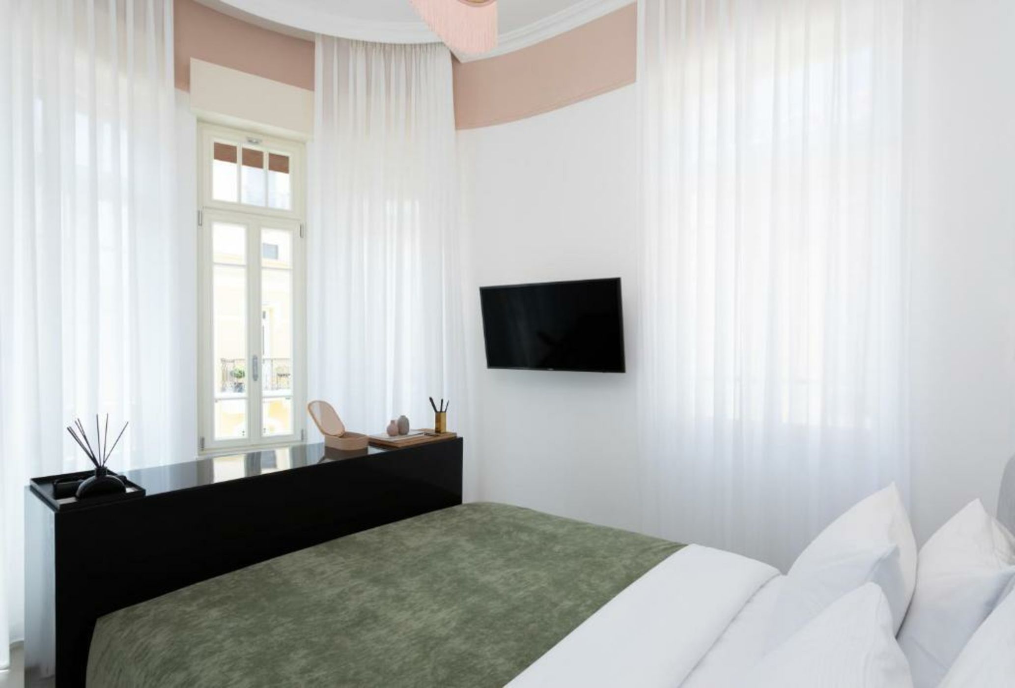 Mr. Carmel - By TLV2GO