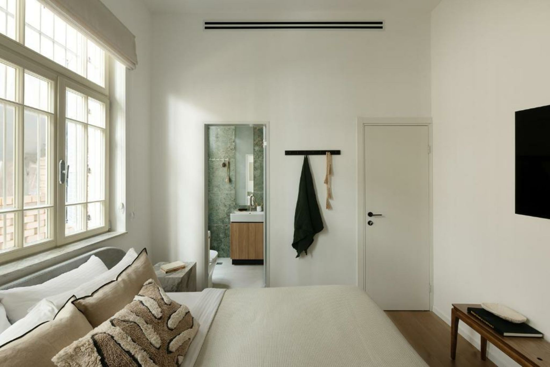 Mr. Carmel - By TLV2GO