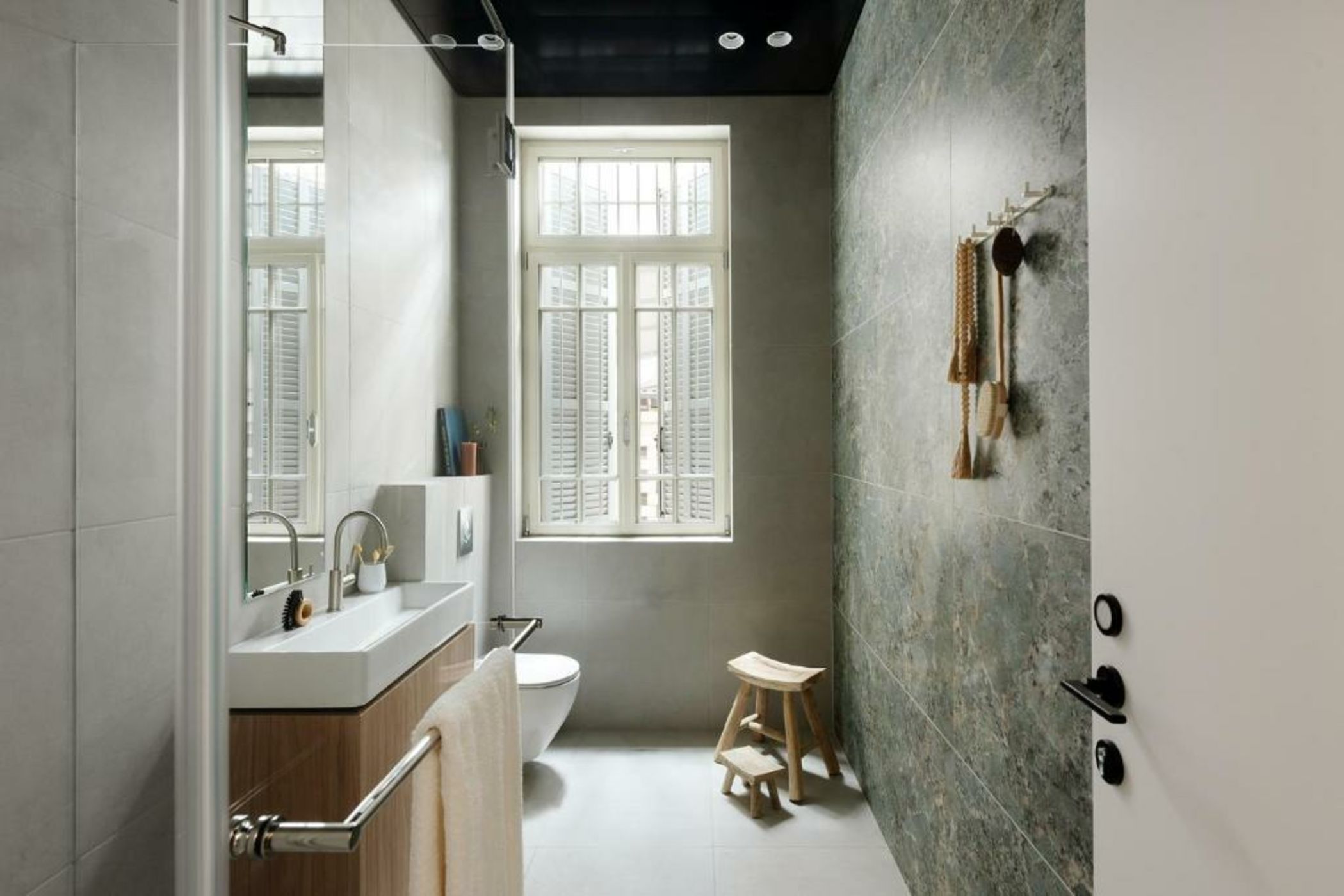 Mr. Carmel - By TLV2GO