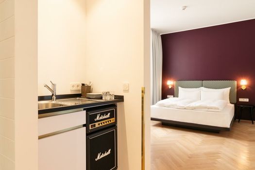 Hotel Schani Salon