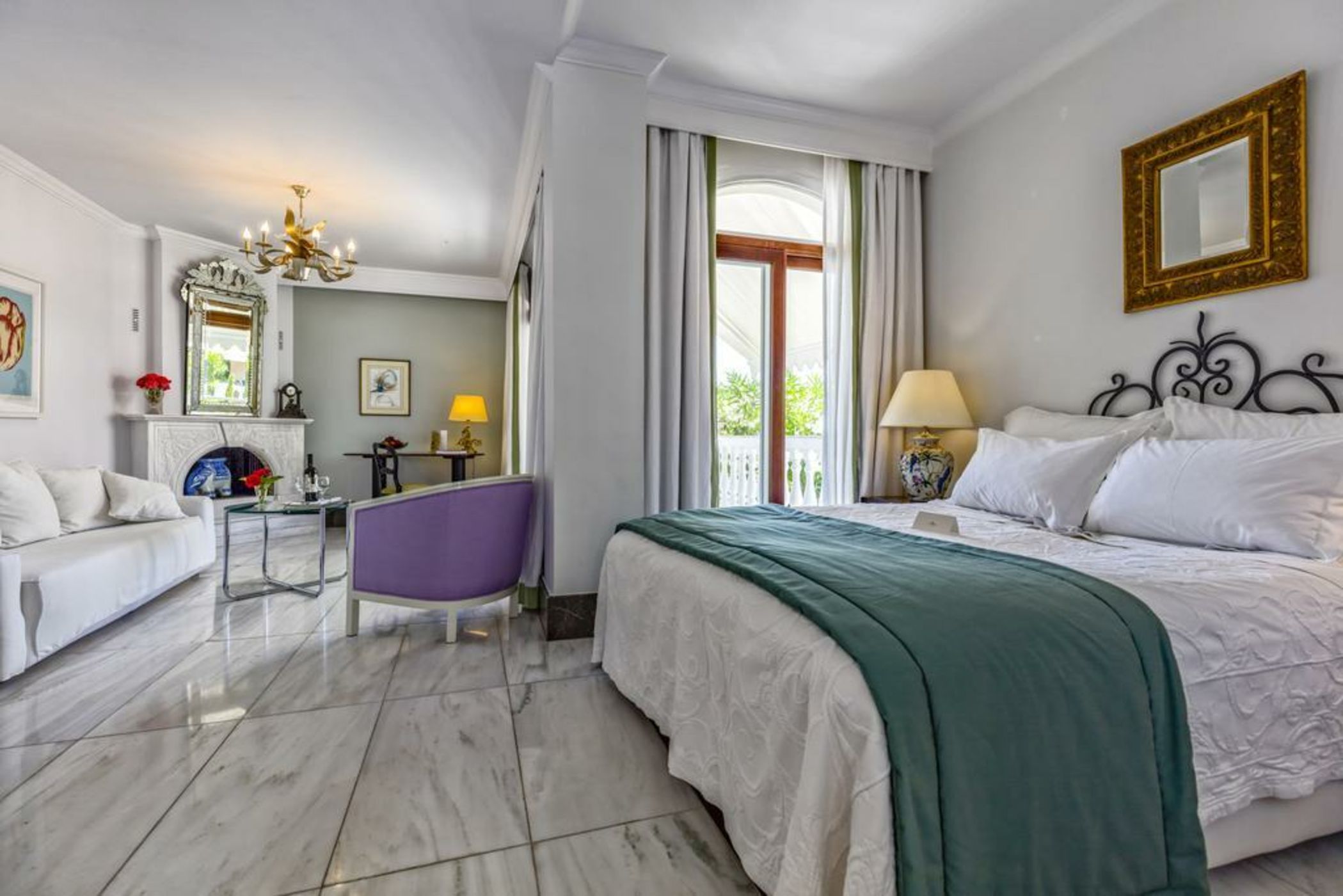 Danai Beach Resort & Villas