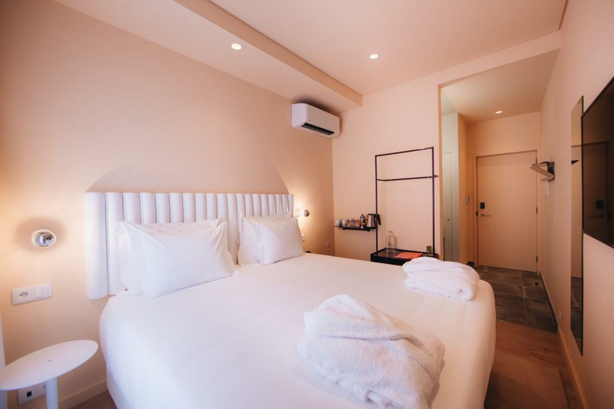 Esqina Cosmopolitan Lodge