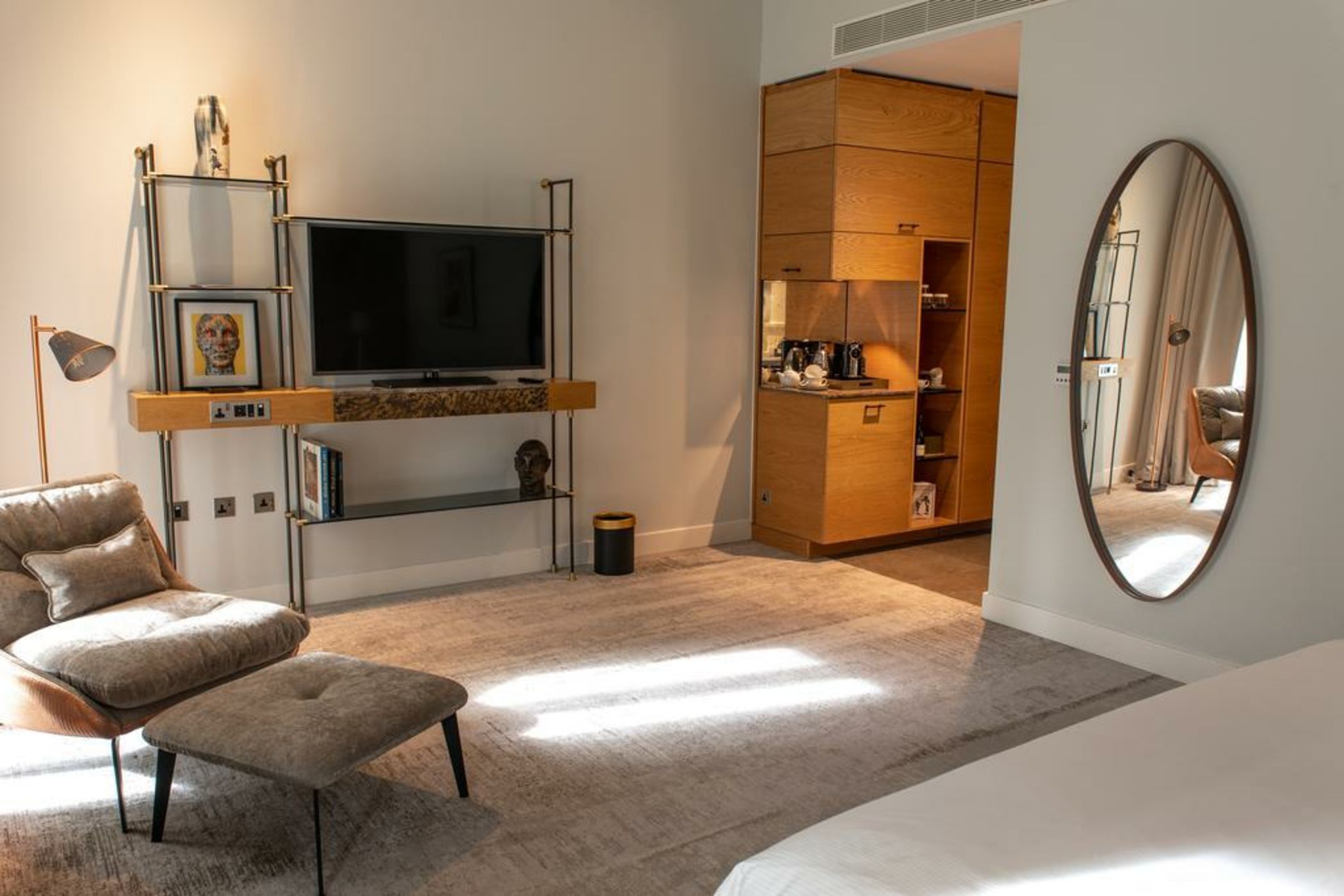 Lincoln Plaza London, Curio Collection By Hilton