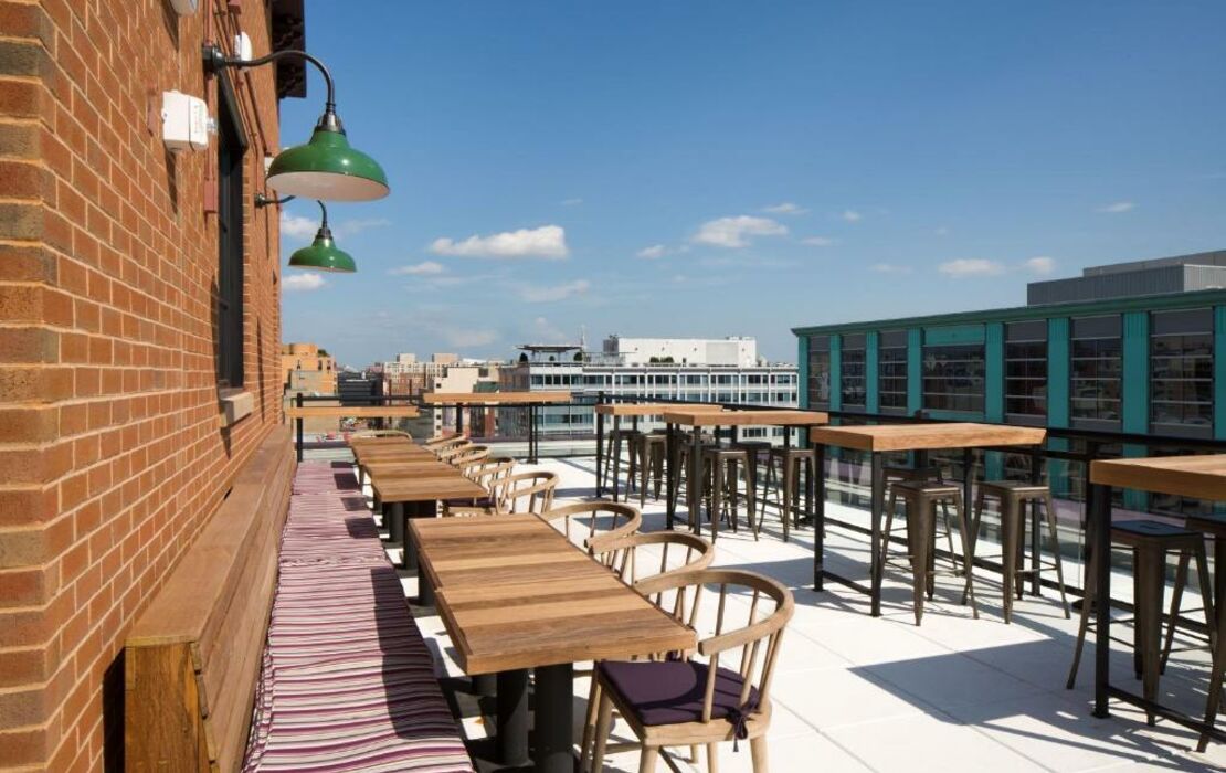 Motto by Hilton Washington DC City Center, a Design Boutique Hotel