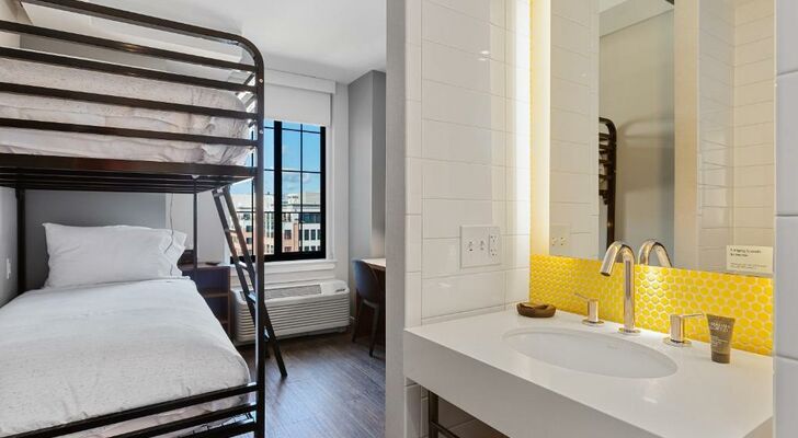 Pod DC Hotel
