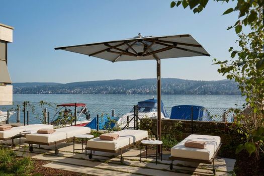 ALEX - Lakefront Lifestyle Hotel & Suites