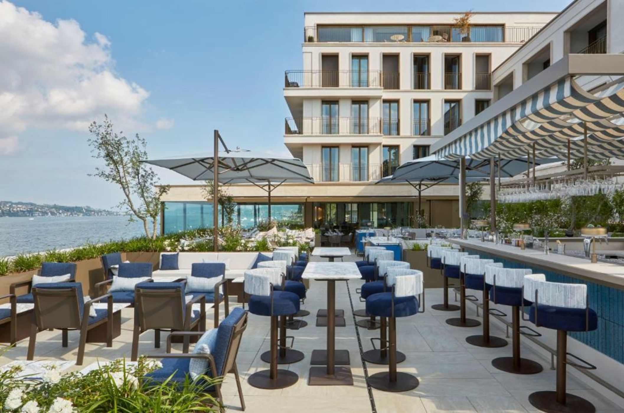 ALEX - Lakefront Lifestyle Hotel & Suites