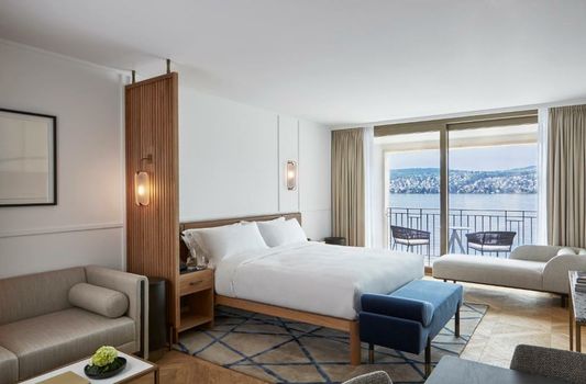 ALEX - Lakefront Lifestyle Hotel & Suites