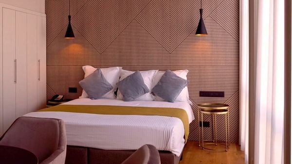 Flanders Hotel