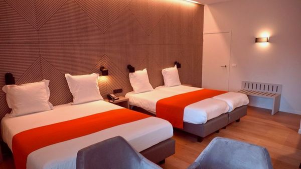 Flanders Hotel