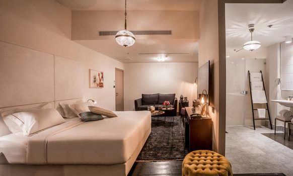 Lear Sense Hotel