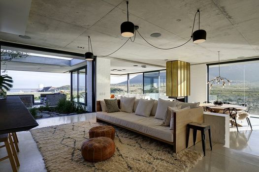Restio River House