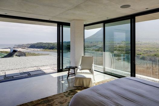 Restio River House