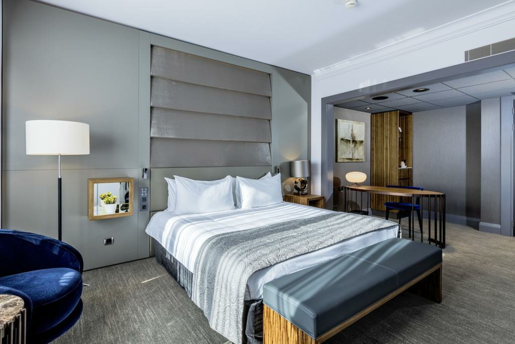 Hotel Okura Amsterdam – The Leading Hotels of the World