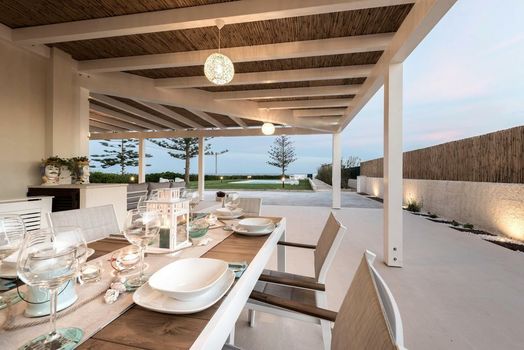 Sea Home