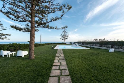 Sea Home