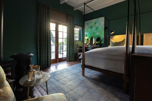 Akademie Street Boutique Hotel