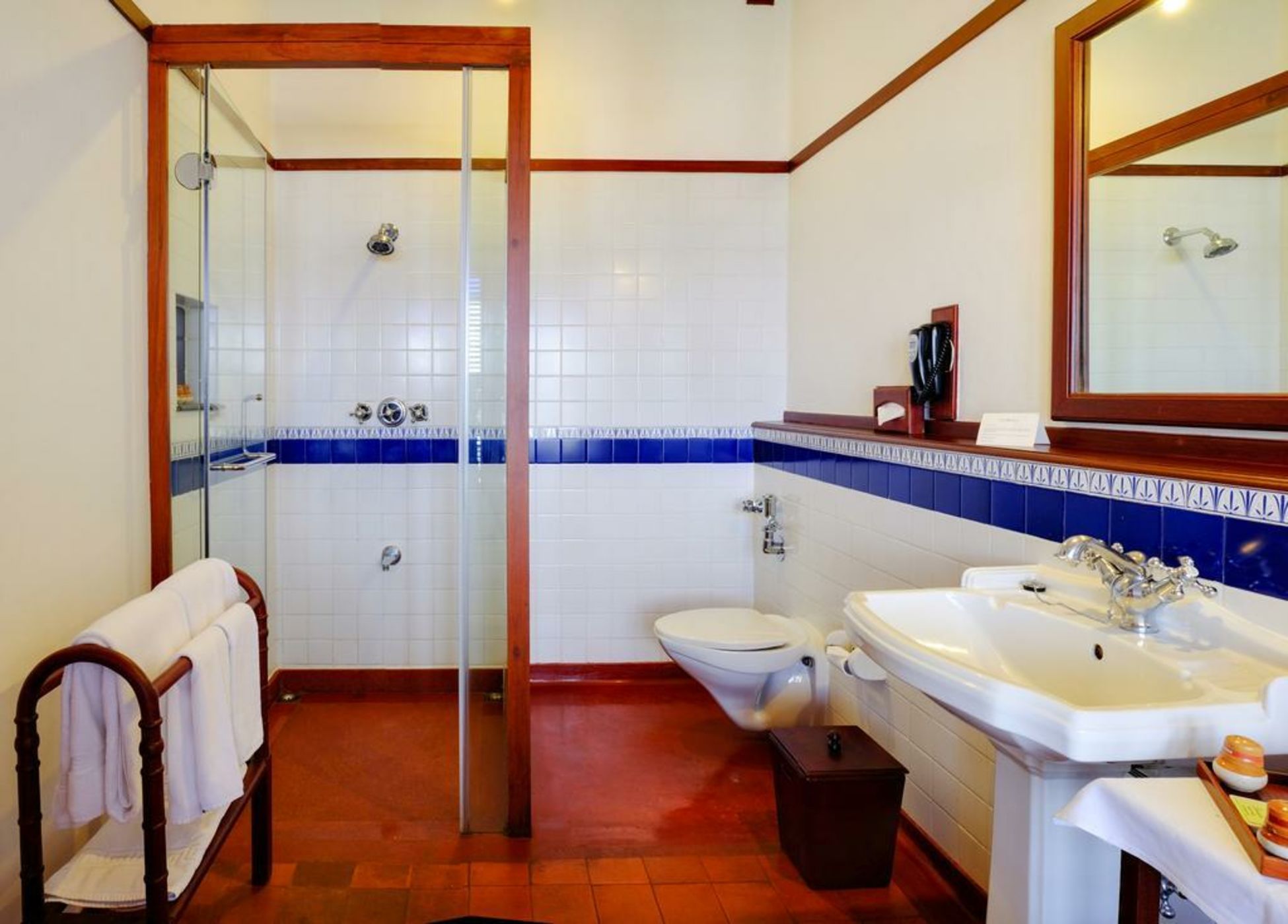 Brunton Boatyard - CGH Earth