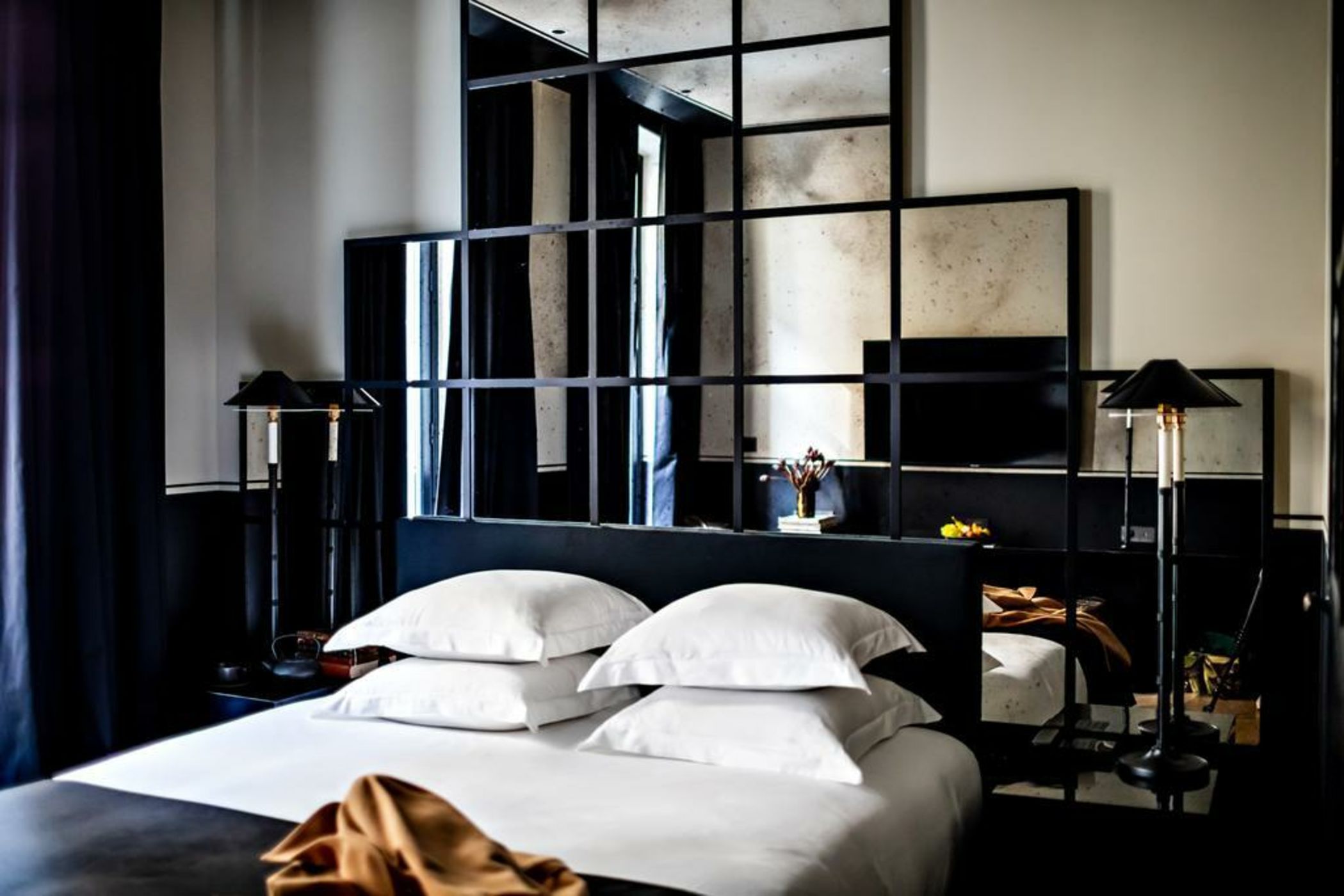 Monsieur George Hotel & Spa - Champs-Elysées