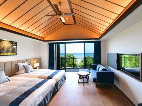 FUSAKI BEACH RESORT HOTEL & VILLAS