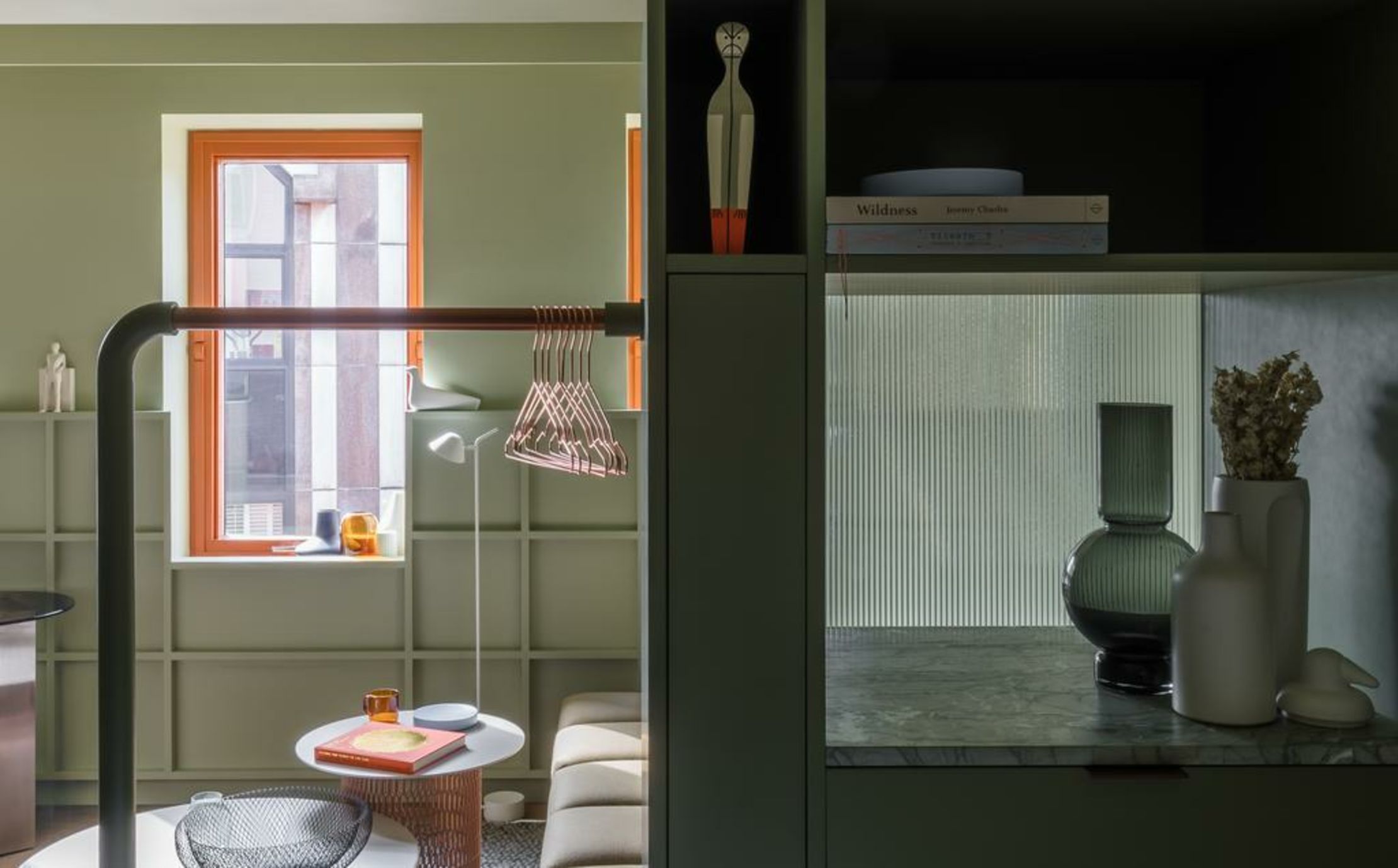 Locke at Broken Wharf