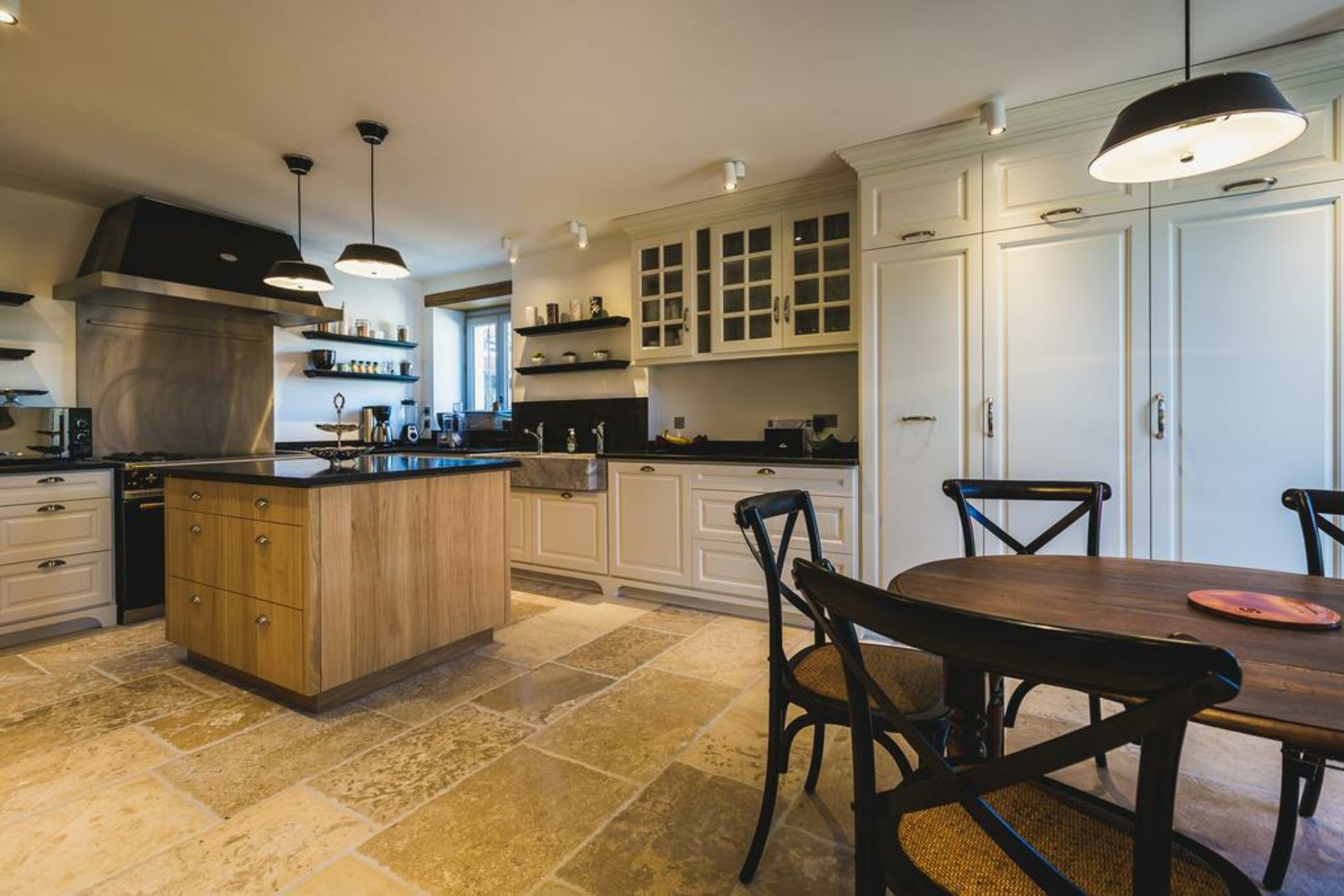 AUTHENTIQUE KEYWEEEK Villa with pool mountain view & Fireplace in Ascain