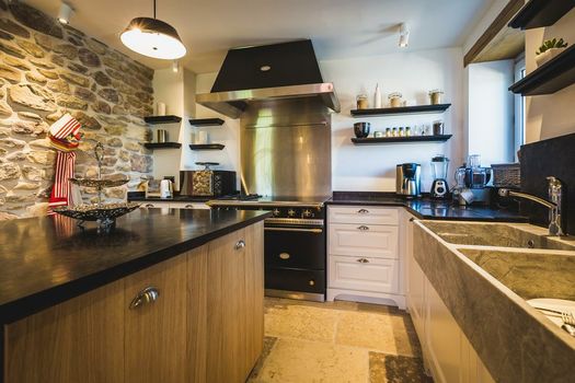 AUTHENTIQUE KEYWEEEK Villa with pool mountain view & Fireplace in Ascain