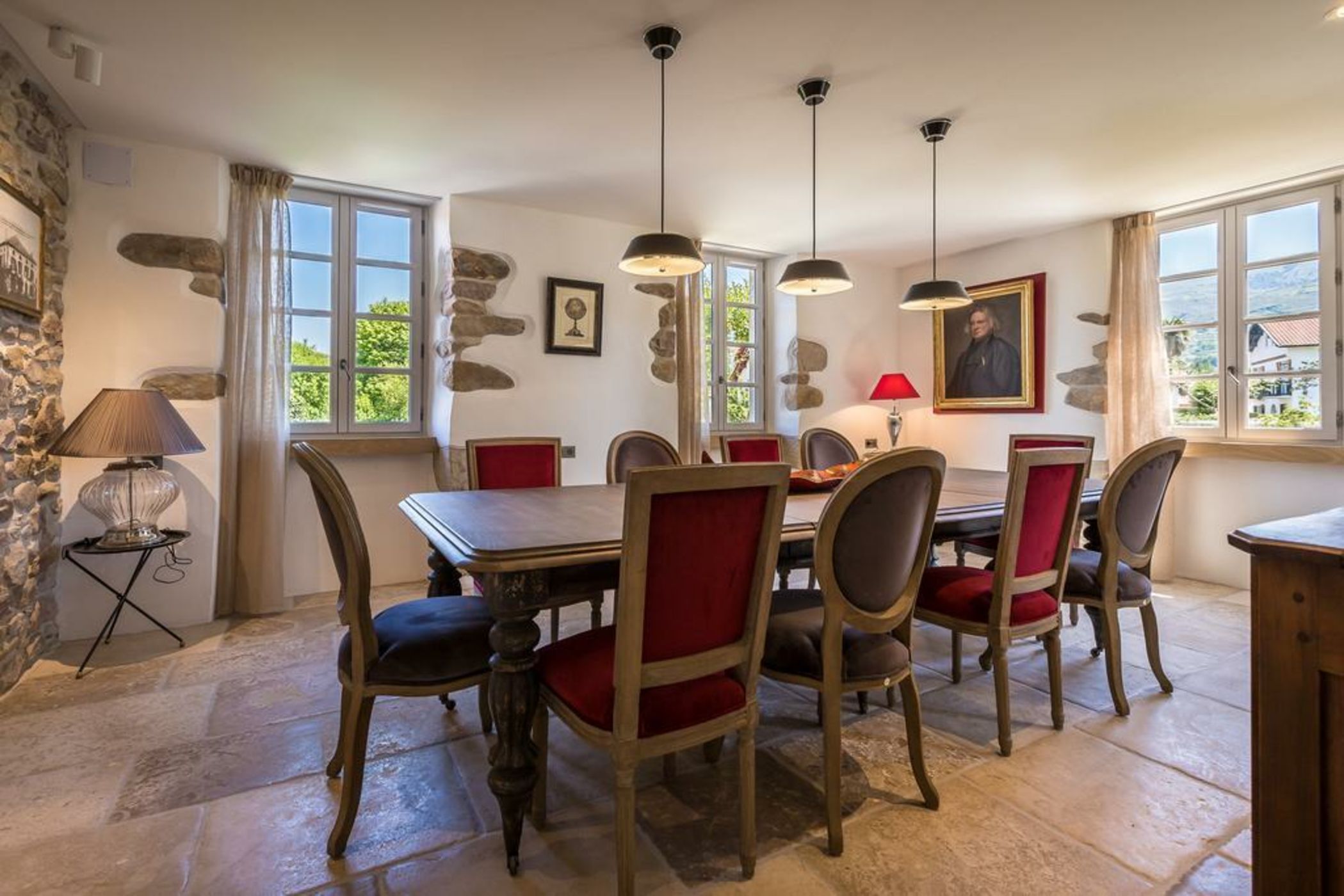 AUTHENTIQUE KEYWEEEK Villa with pool mountain view & Fireplace in Ascain