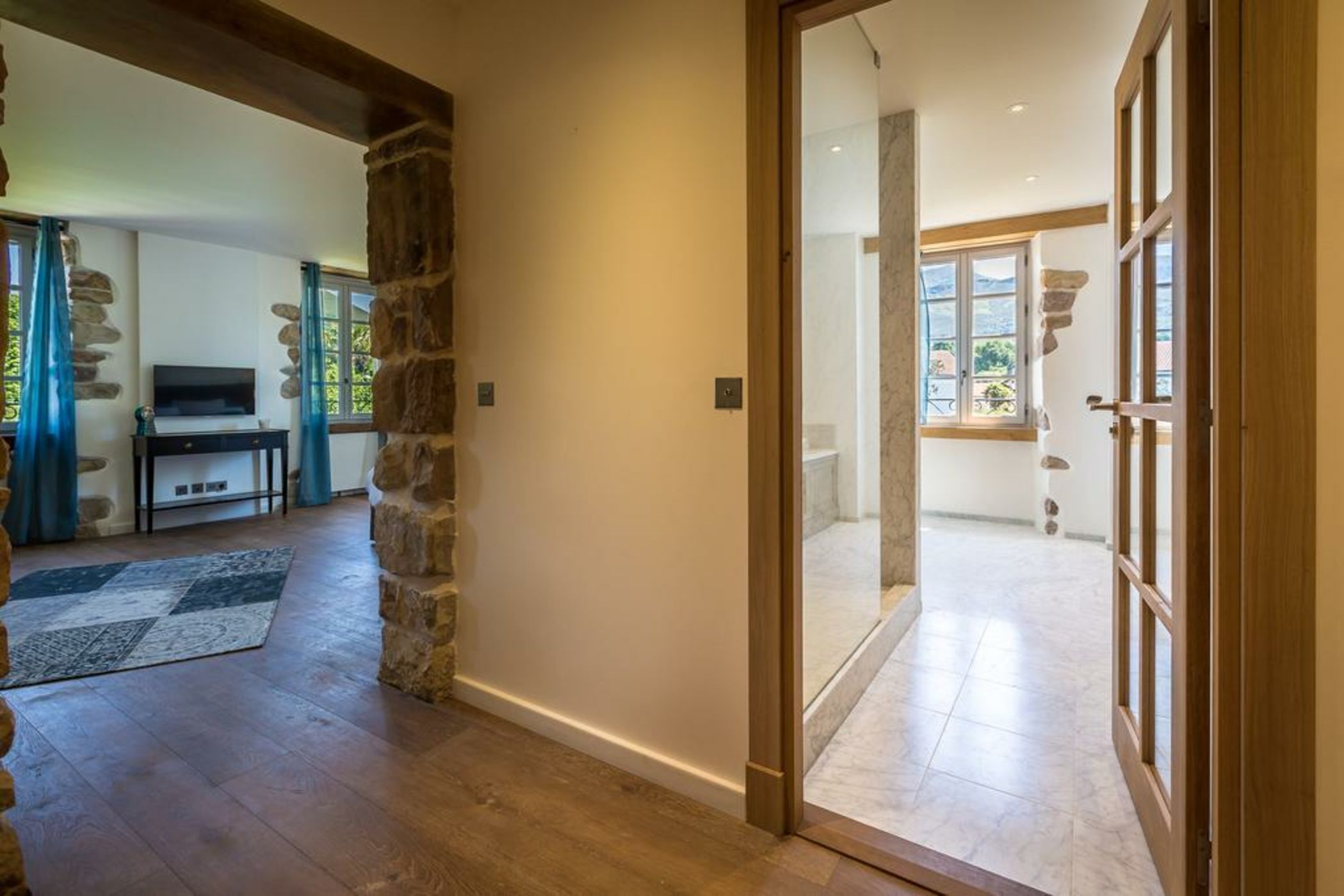 AUTHENTIQUE KEYWEEEK Villa with pool mountain view & Fireplace in Ascain