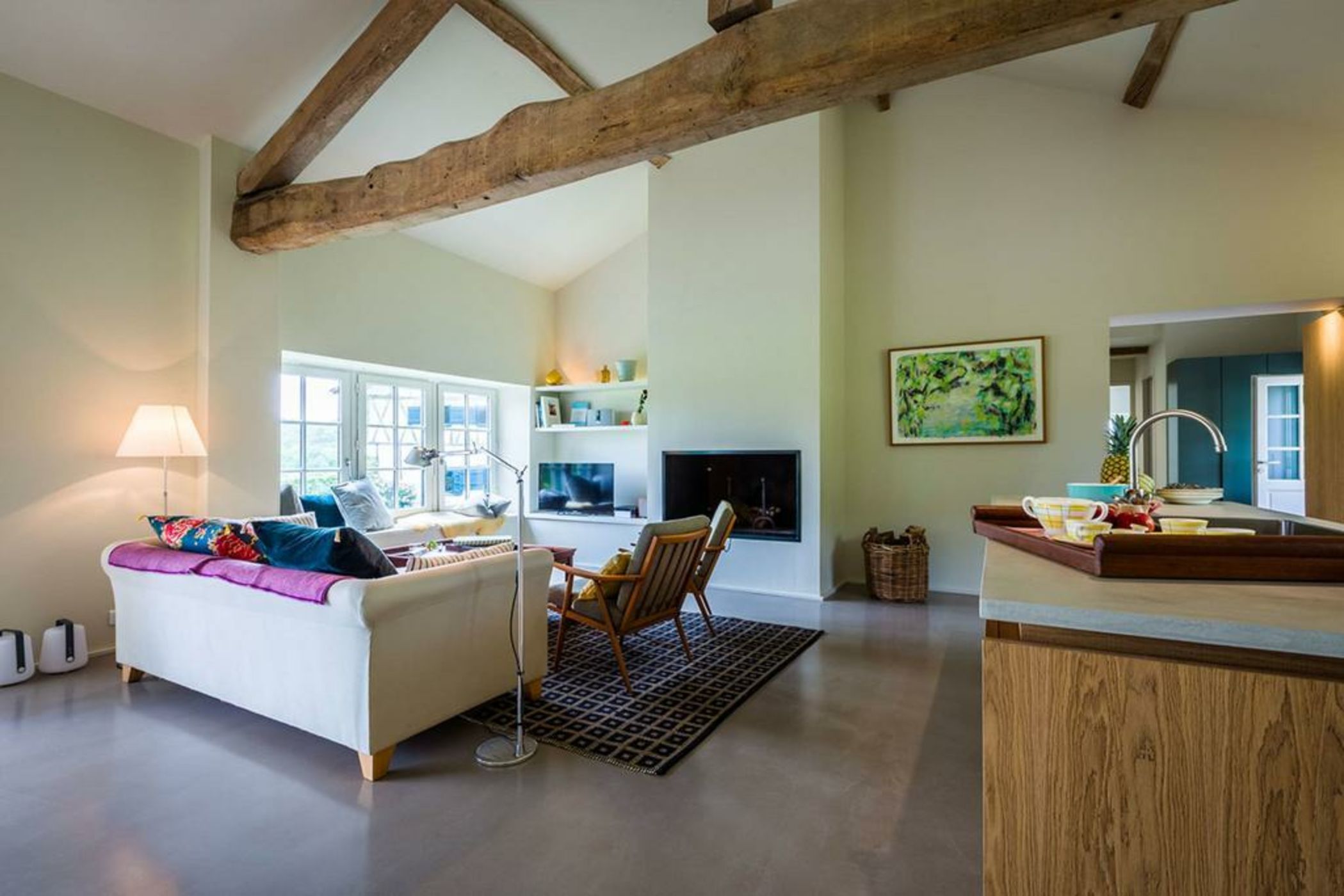 RETREAT KEYWEEK House with Character Pool Fireplace and Garden