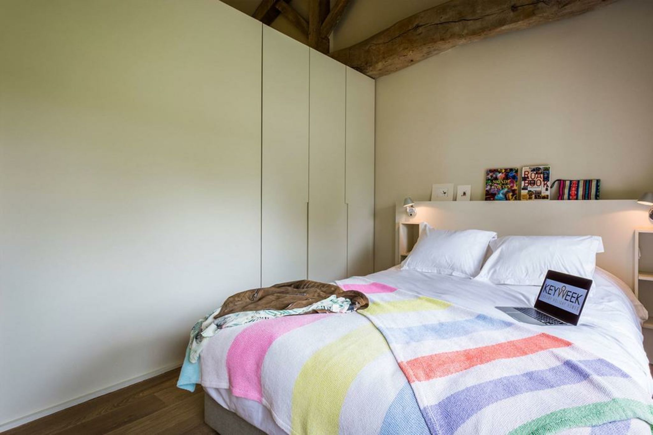 RETREAT KEYWEEK House with Character Pool Fireplace and Garden