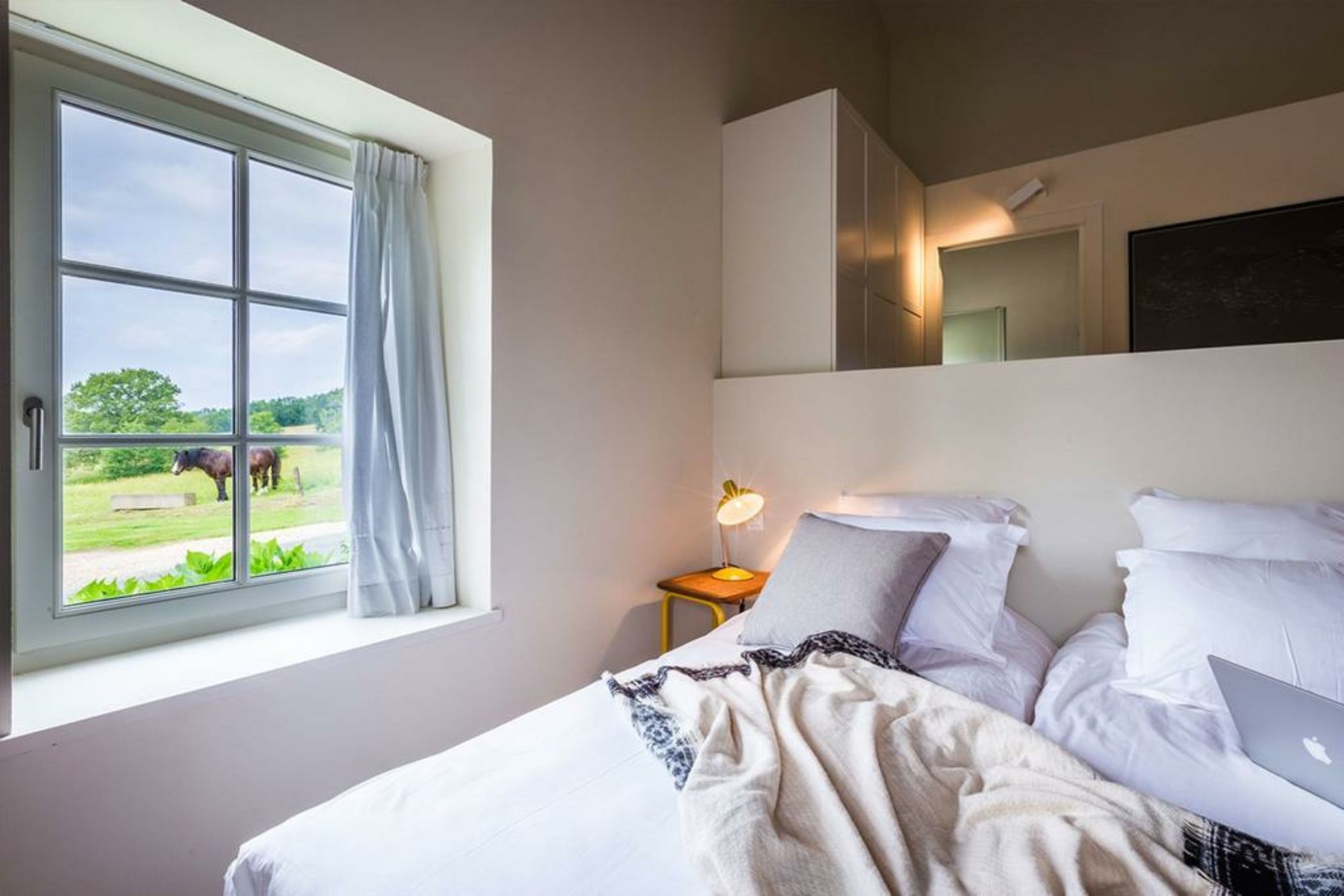 RETREAT KEYWEEK House with Character Pool Fireplace and Garden