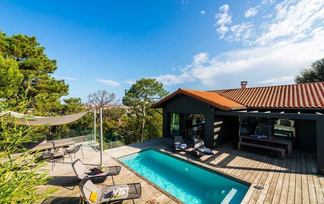 MILADY KEYWEEK Villa with Pool Fireplace Ocean Views in Biarritz