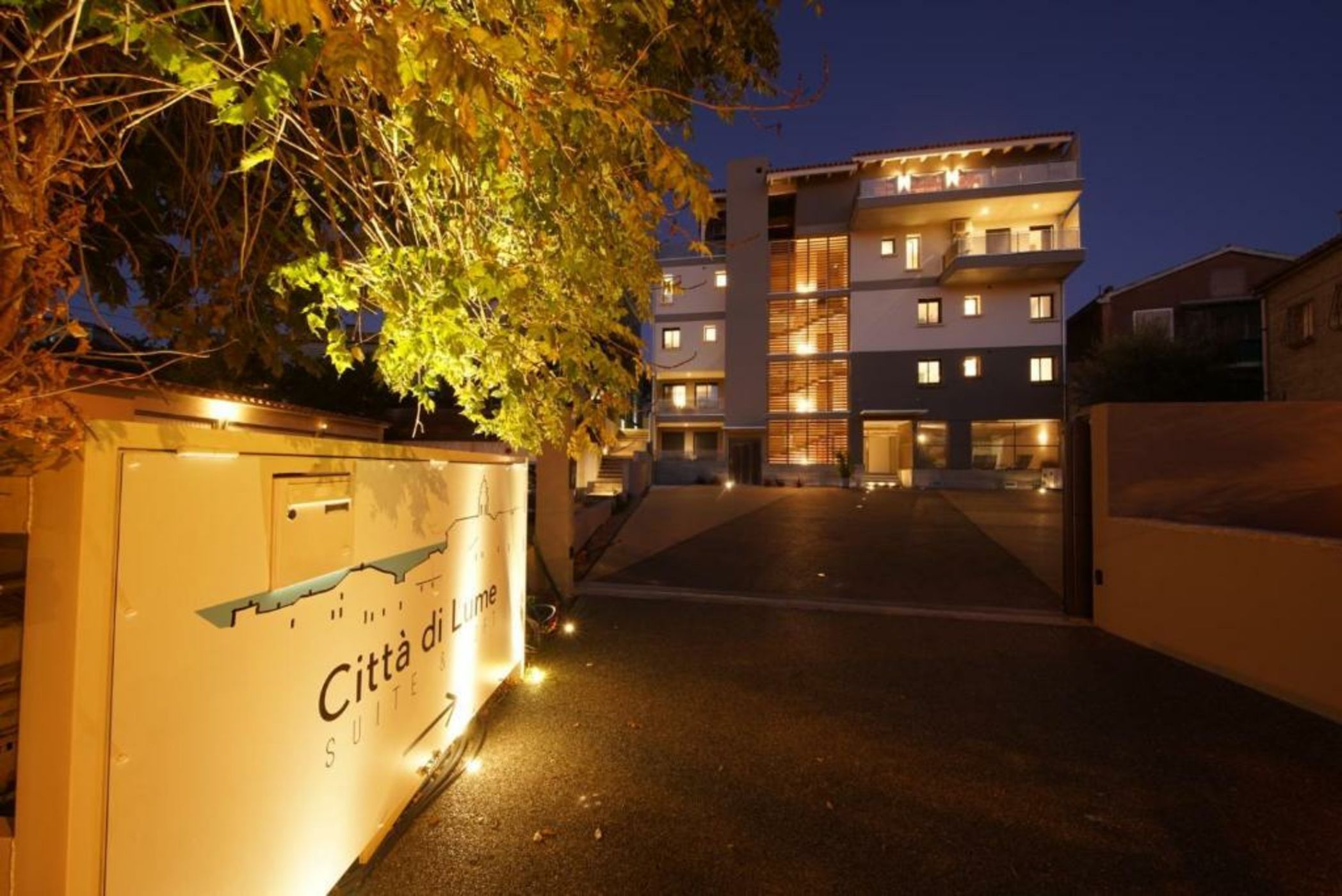 Citta di Lume Suites & Lofts