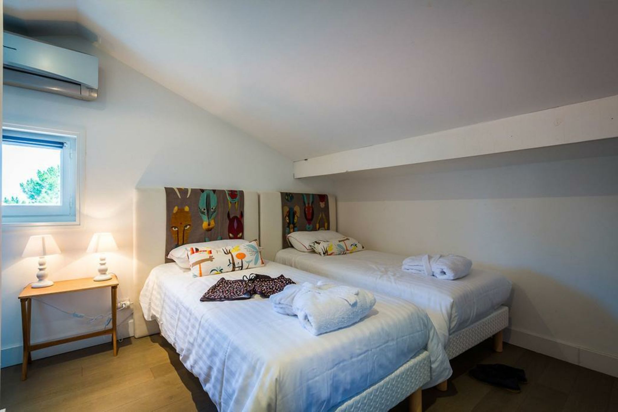 Mountain View Villa, Fireplace, Pool and Sauna in Bidart