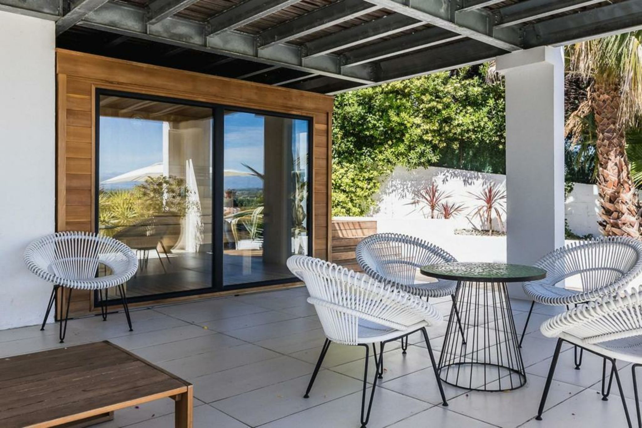 Mountain View Villa, Fireplace, Pool and Sauna in Bidart