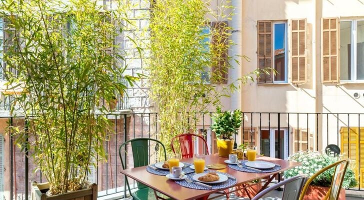 L'Abeille - Boutique Apartments