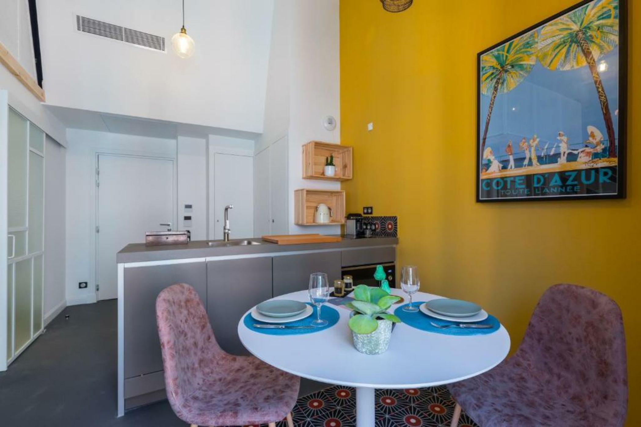 L'Abeille - Boutique Apartments